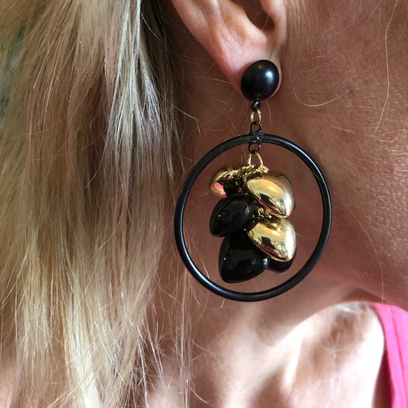 Tassel circular black hoop earrings - Picture 6 of 8